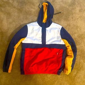 Pullover wind breaker